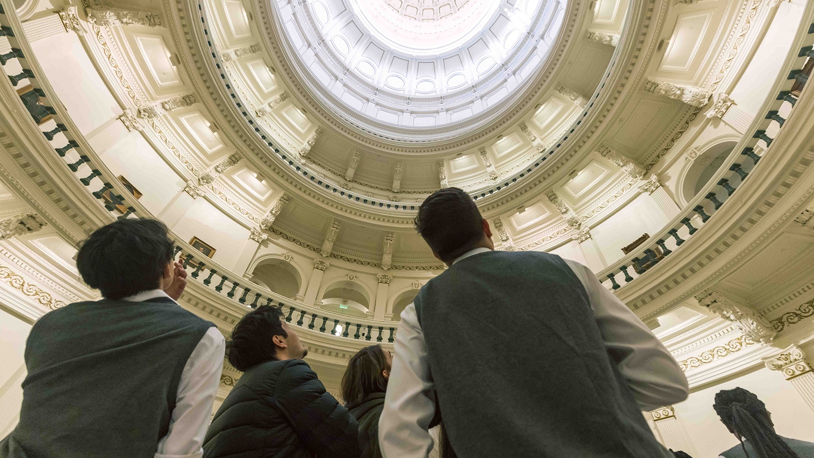 HCC students visiting the Texas State Capitol