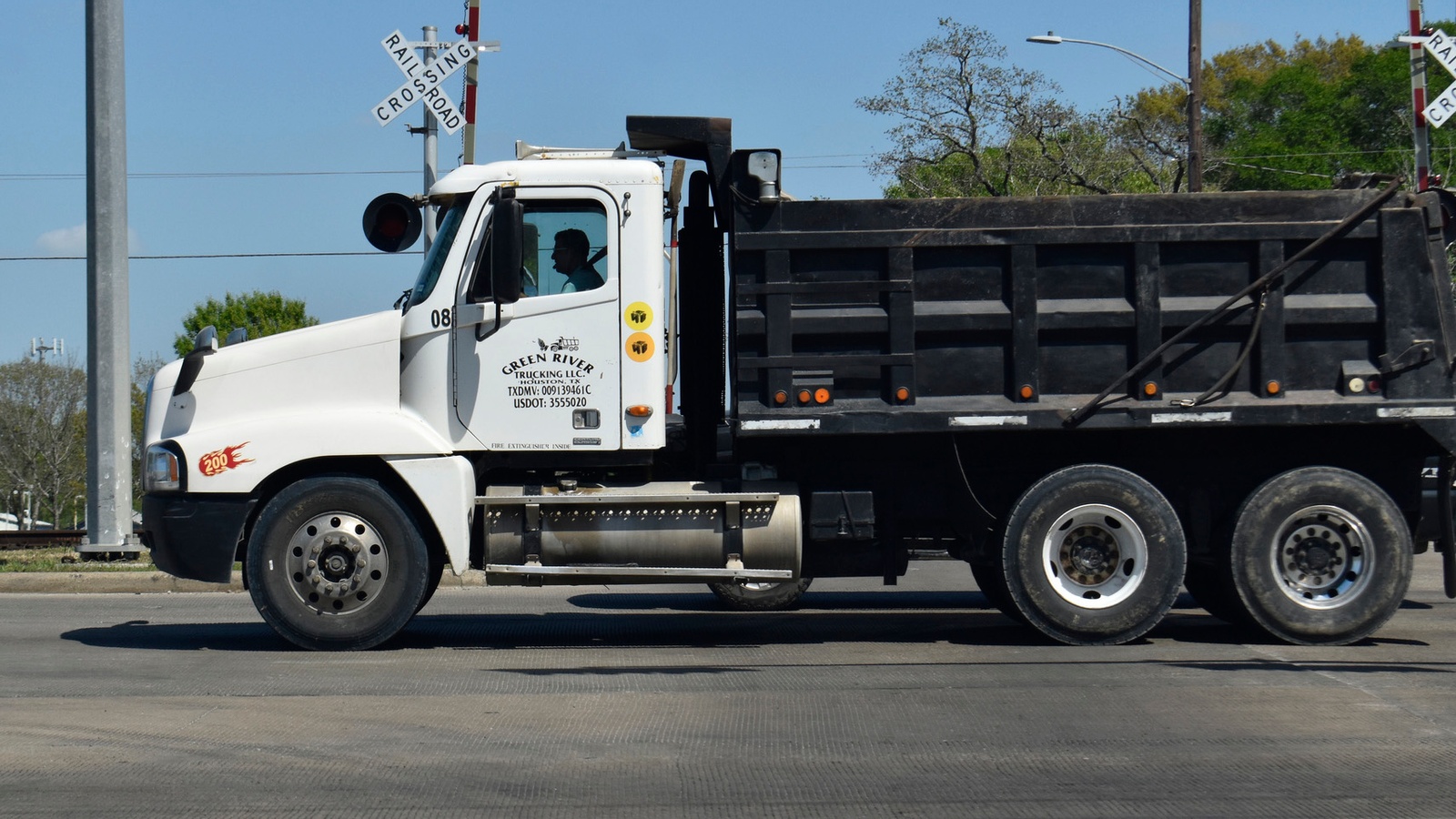 Image of a classic dump truck