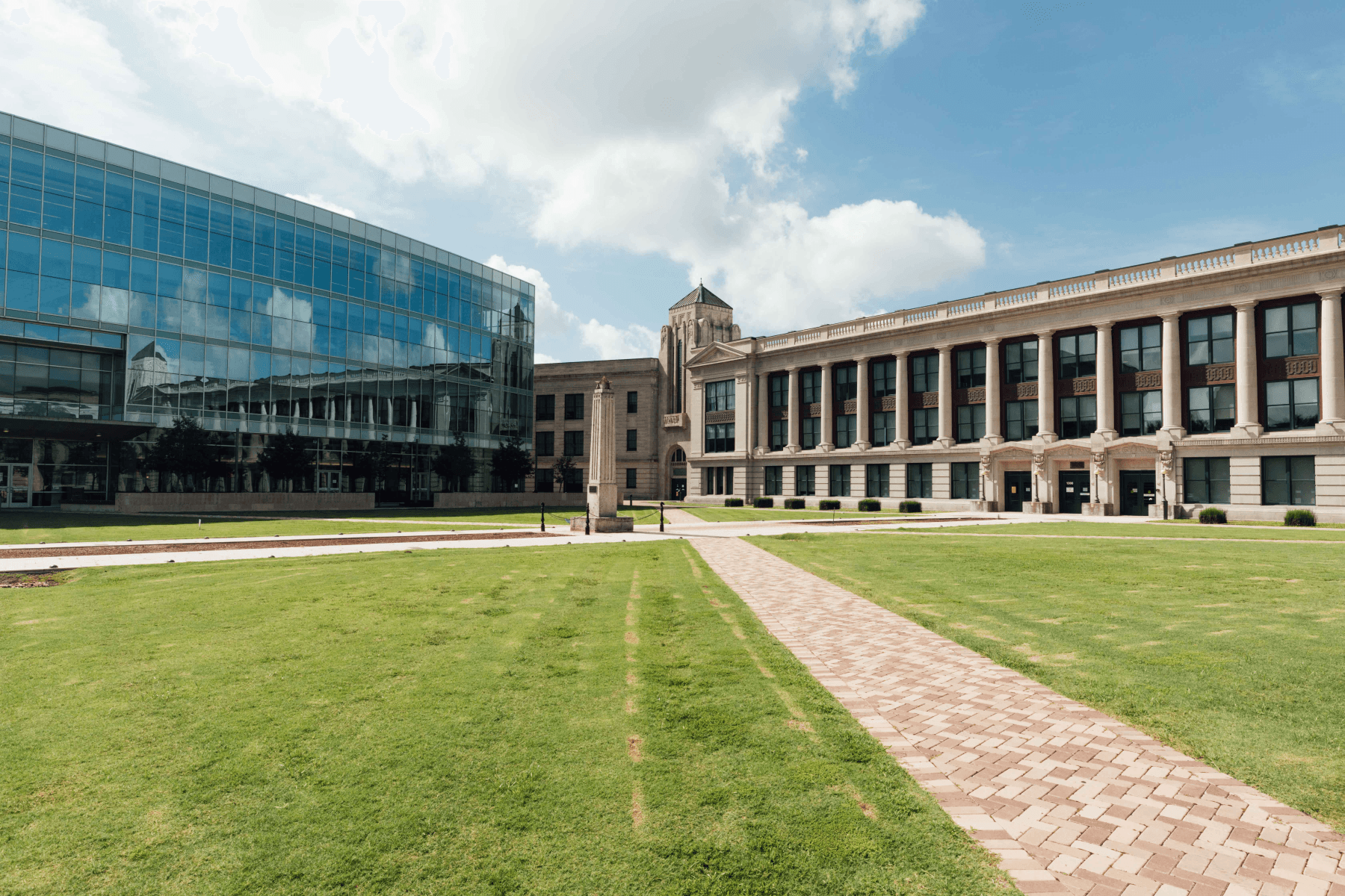 A view of the courtyard at the HCC Central College Campus.