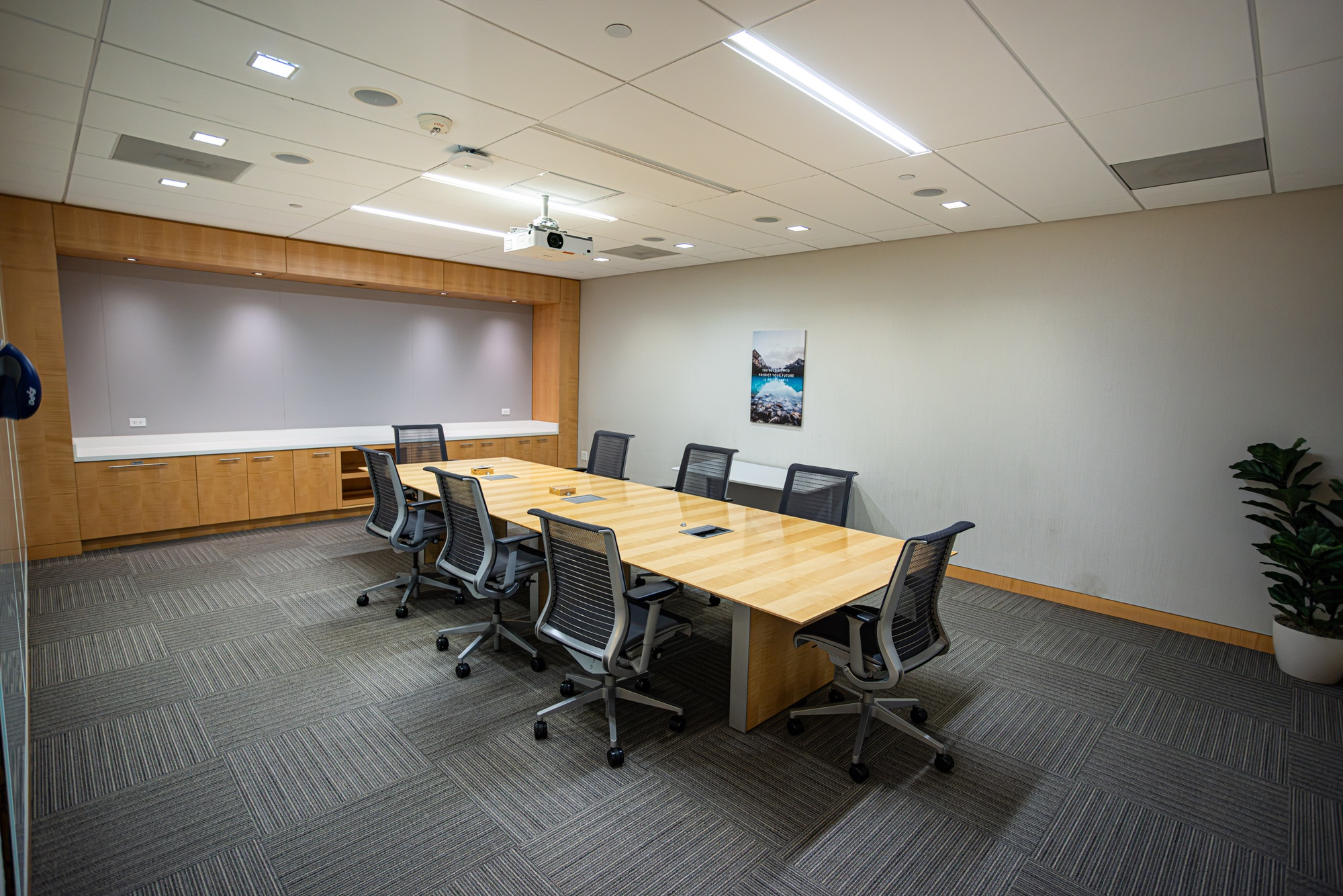 A view of the meeting space inside the Indian Ocean Room.