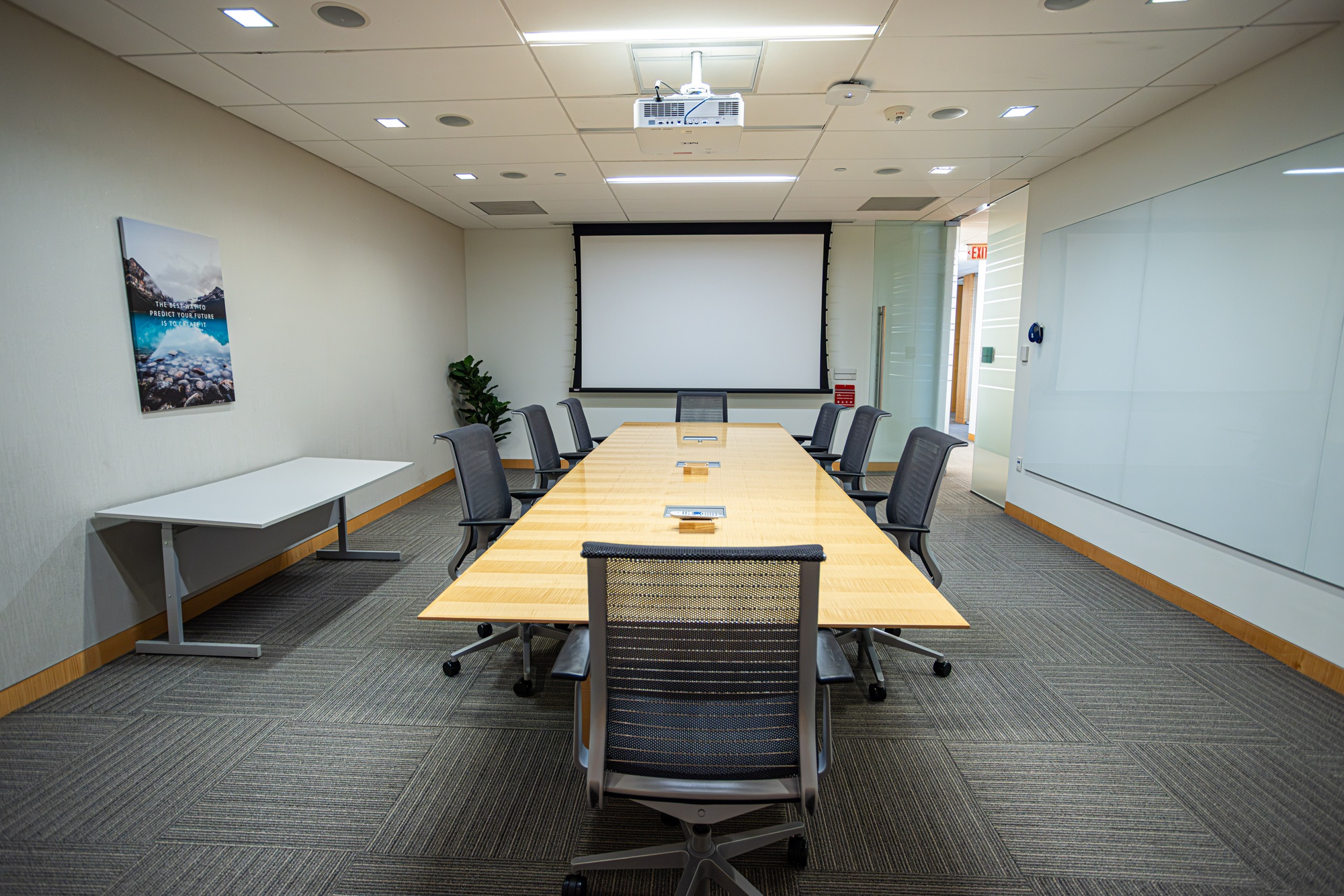 A view of the meeting space inside the Indian Ocean Room.