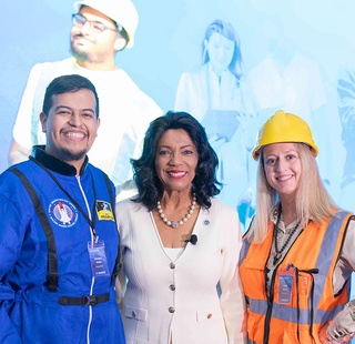 Chancellor Margaret Ford Fisher with students