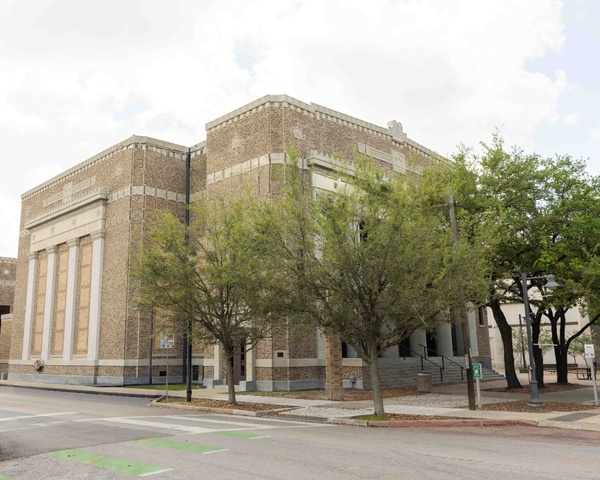 The Heinen Theatre is located on the HCC Central Campus.