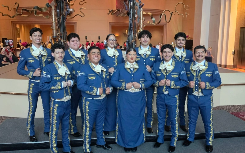 Members of Mariachi Águilas de Oro, HCC’s newly formed student mariachi ensemble pose for a group photo.
