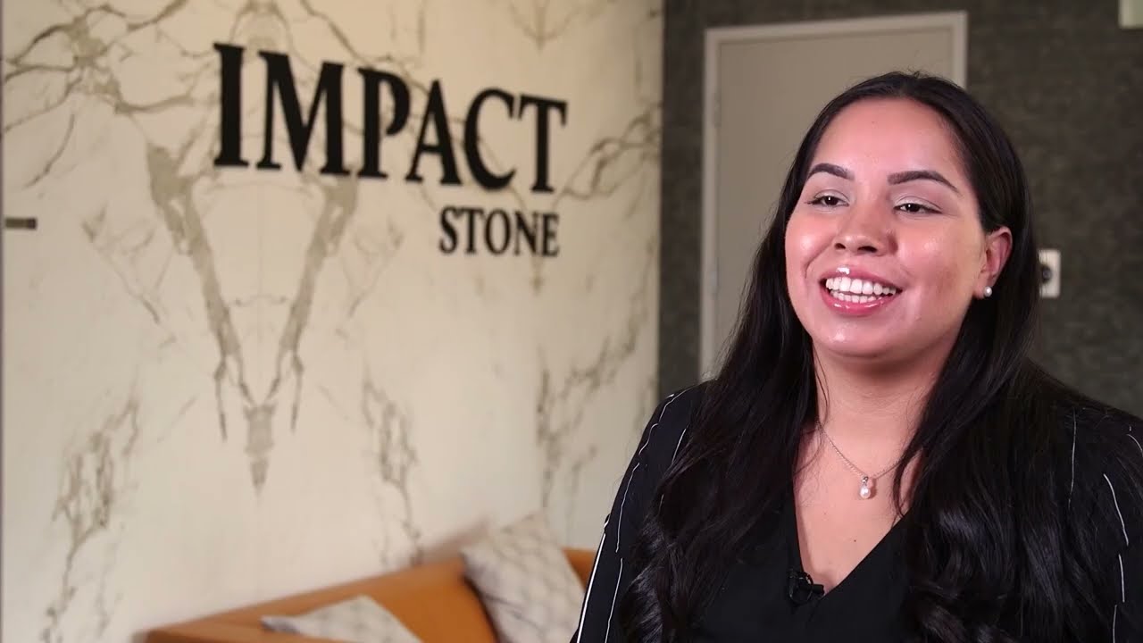 Global Online student giving a testimonial about taking classes online